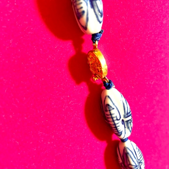 Vintage Asian Porcelain Necklace. 2018 - Picture 4 of 8